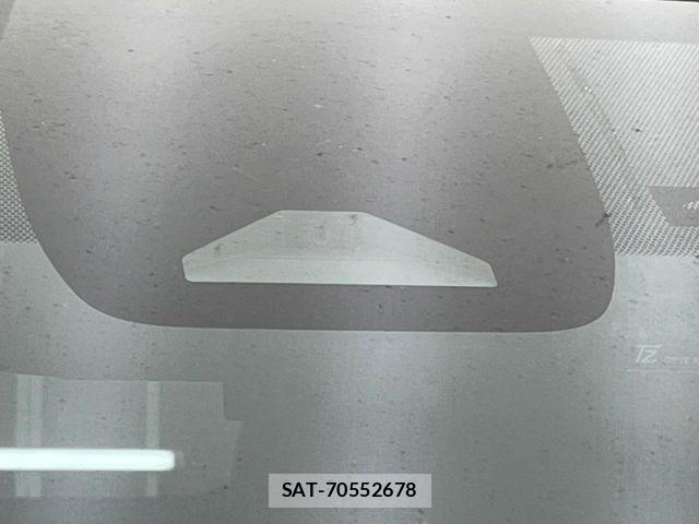 Toyota VOXY HYBRID 2023-08 6915267-2