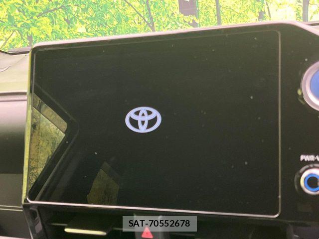 Toyota VOXY HYBRID 2023-08 6915267-4