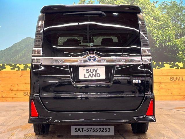 Toyota VOXY HYBRID 2021-07 6915296-15