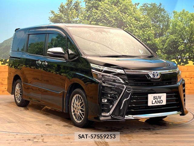 Toyota VOXY HYBRID 2021-07 6915296-16