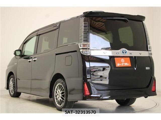 Toyota VOXY HYBRID 2018-01 6915307-9