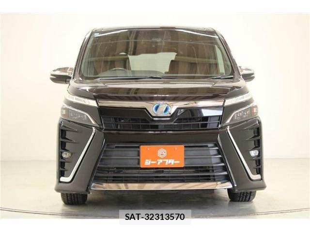 Toyota VOXY HYBRID 2018-01 6915307-6