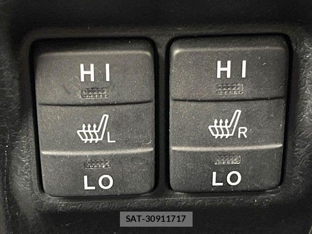 Toyota VOXY HYBRID 2018-03 6915309-6