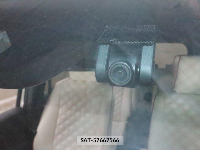 Toyota VOXY HYBRID 2023-06 6915270-15