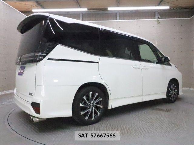 Toyota VOXY HYBRID 2023-06 6915270-1
