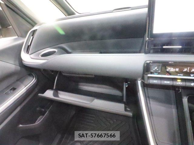 Toyota VOXY HYBRID 2023-06 6915270-26