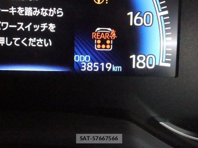 Toyota VOXY HYBRID 2023-06 6915270-28