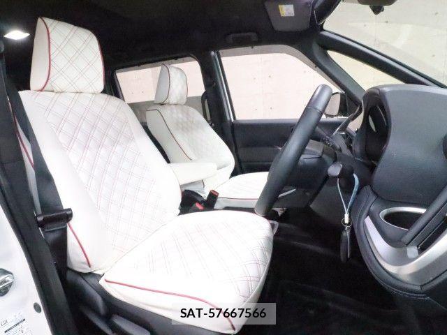 Toyota VOXY HYBRID 2023-06 6915270-3
