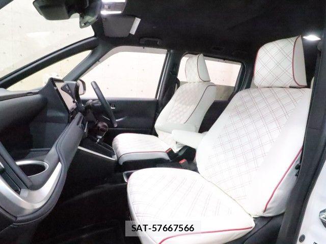 Toyota VOXY HYBRID 2023-06 6915270-6