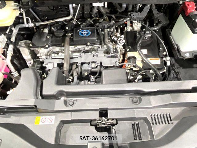 Toyota VOXY HYBRID 2023-02 6915272-17