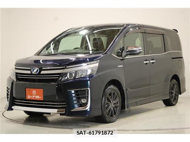 Toyota VOXY HYBRID 2017-06 6915320-7