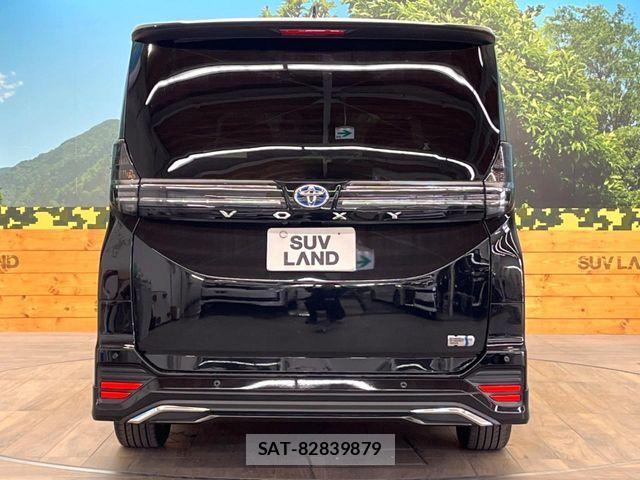 Toyota VOXY HYBRID 2024-09 6915260-15