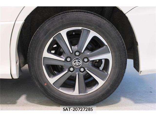 Toyota VOXY HYBRID 2018-02 6915315-23