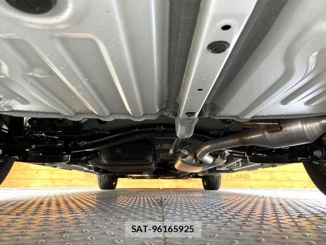 Toyota VOXY HYBRID 2026-01 6915259-18