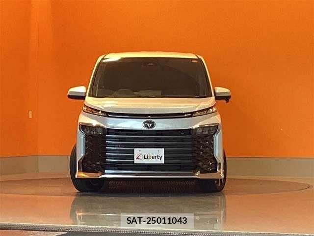 Toyota VOXY HYBRID 2025-09 6915258-9