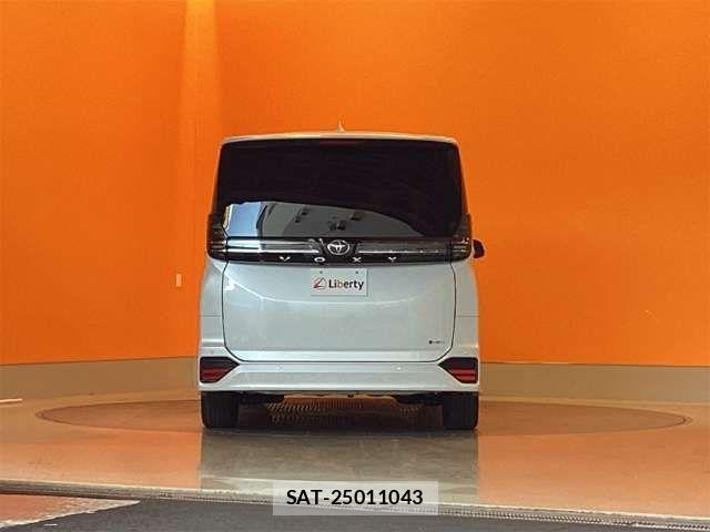Toyota VOXY HYBRID 2025-09 6915258-13