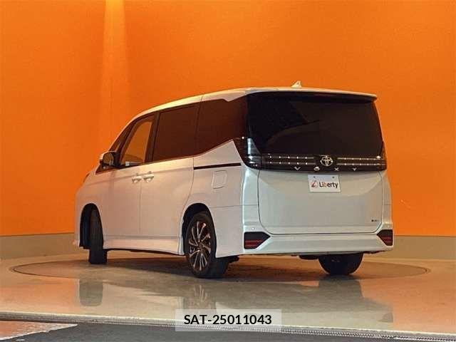 Toyota VOXY HYBRID 2025-09 6915258-14