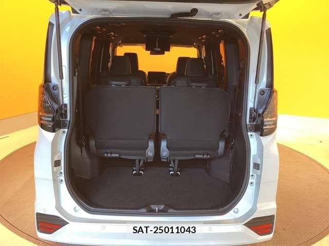 Toyota VOXY HYBRID 2025-09 6915258-19