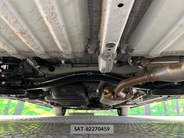Toyota VOXY HYBRID 2024-08 6999119-18