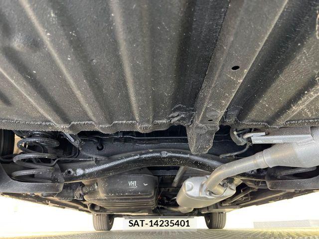 Toyota VOXY HYBRID 2022-06 6999121-18