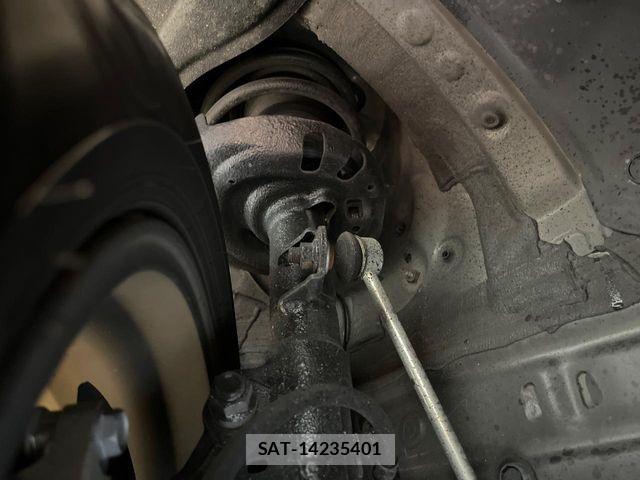 Toyota VOXY HYBRID 2022-06 6999121-19