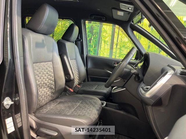Toyota VOXY HYBRID 2022-06 6999121-7