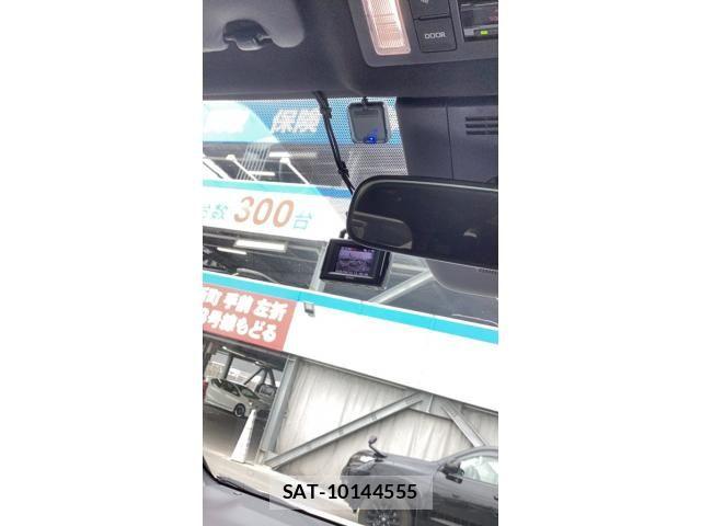 Toyota VOXY HYBRID 2023-08 6999138-10