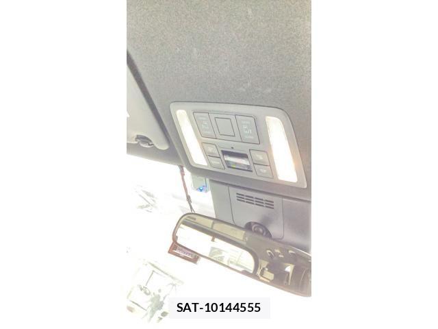 Toyota VOXY HYBRID 2023-08 6999138-11