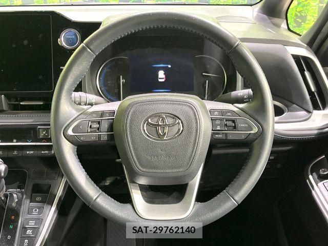 Toyota VOXY HYBRID 2023-07 6999129-11