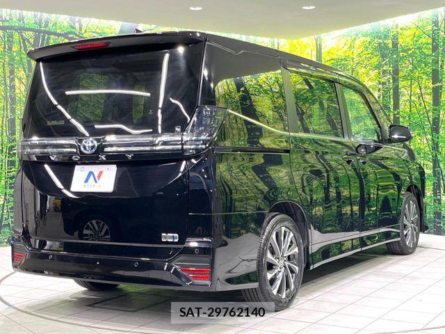 Toyota VOXY HYBRID 2023-07 6999129-17