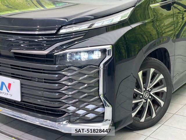 Toyota VOXY HYBRID 2023-08 6999131-12
