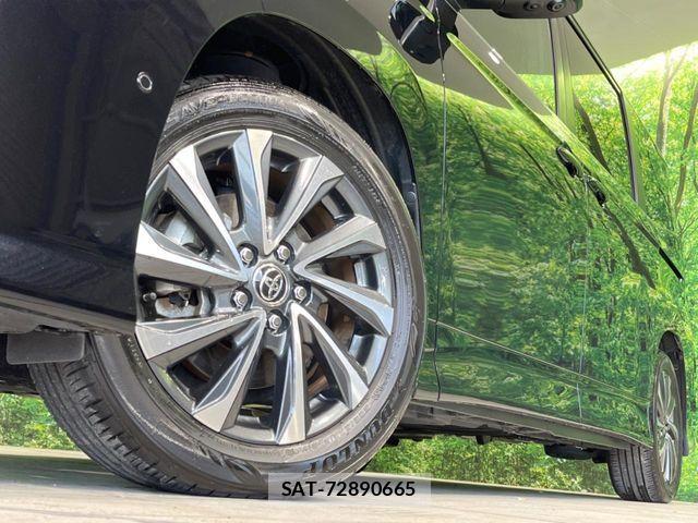 Toyota VOXY HYBRID 2023-02 6999125-13