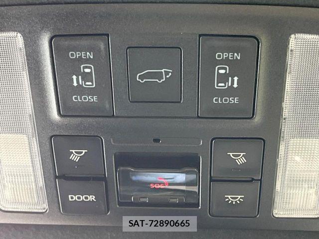 Toyota VOXY HYBRID 2023-02 6999125-5