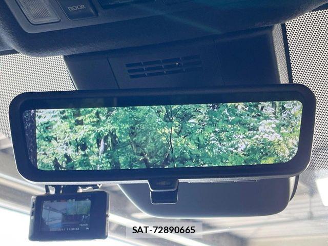 Toyota VOXY HYBRID 2023-02 6999125-6