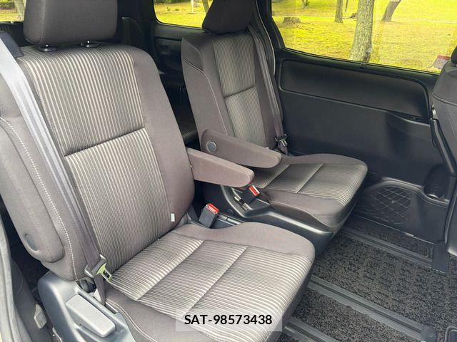 Toyota VOXY HYBRID 2020-02 6999141-14