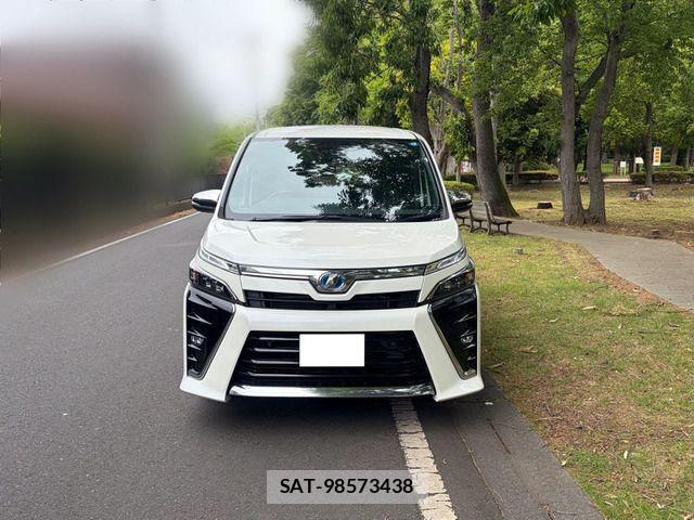 Toyota VOXY HYBRID 2020-02 6999141-3