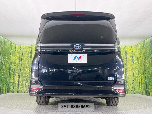 Toyota VOXY HYBRID 2023-12 6999124-15