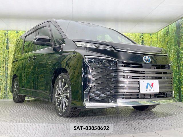Toyota VOXY HYBRID 2023-12 6999124-16