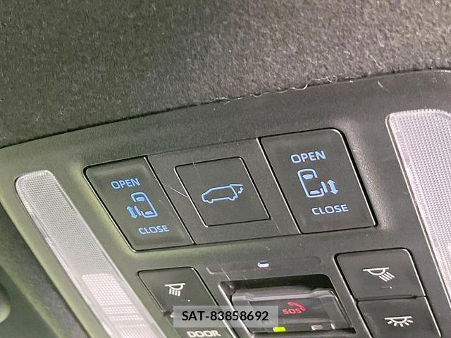 Toyota VOXY HYBRID 2023-12 6999124-5