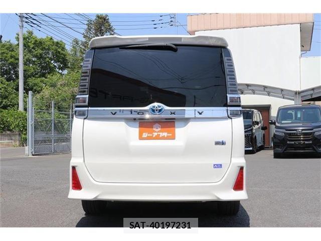 Toyota VOXY HYBRID 2017-10 6999144-9