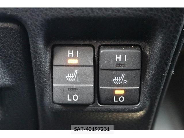 Toyota VOXY HYBRID 2017-10 6999144-5