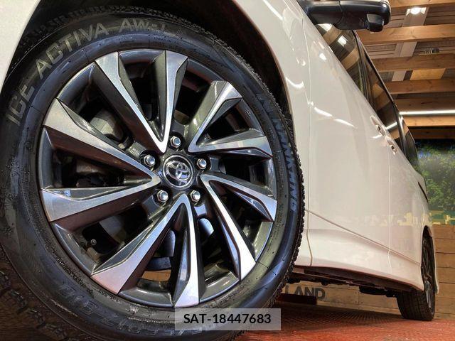 Toyota VOXY HYBRID 2025-10 6999130-13