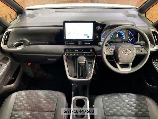 Toyota VOXY HYBRID 2025-10 6999130-1