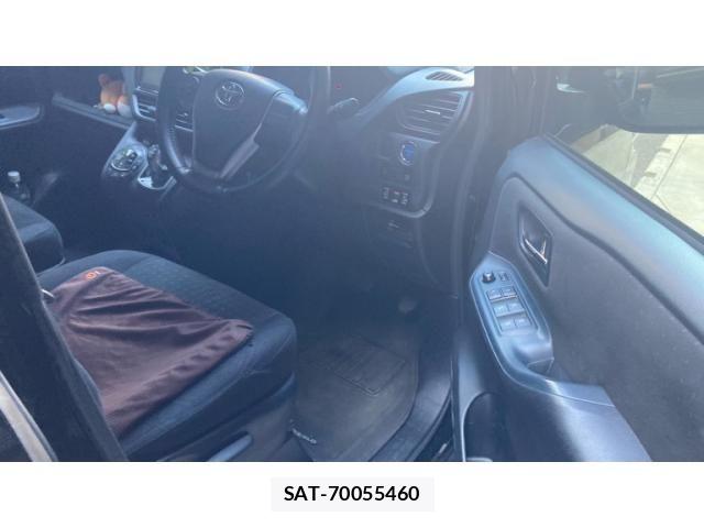Toyota VOXY HYBRID 2014-06 6999149-8