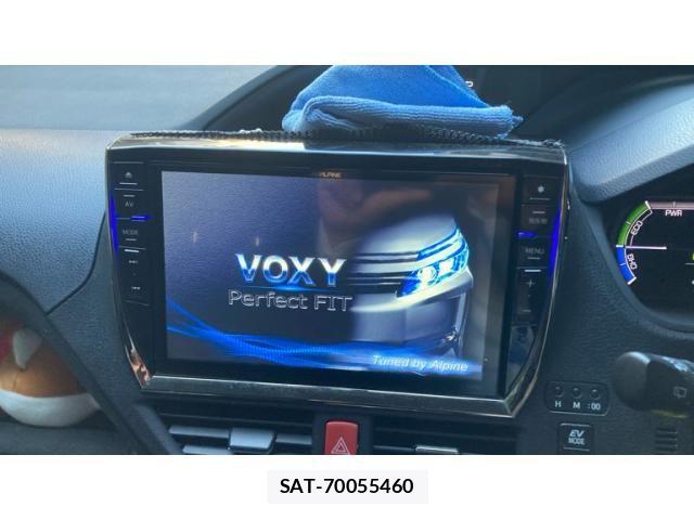 Toyota VOXY HYBRID 2014-06 6999149-16