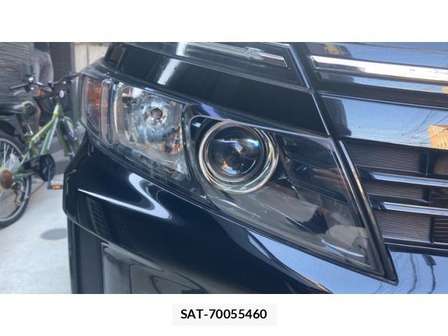 Toyota VOXY HYBRID 2014-06 6999149-4