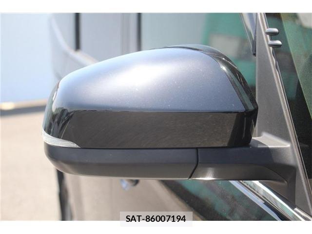 Toyota VOXY HYBRID 2025-04 6999132-17