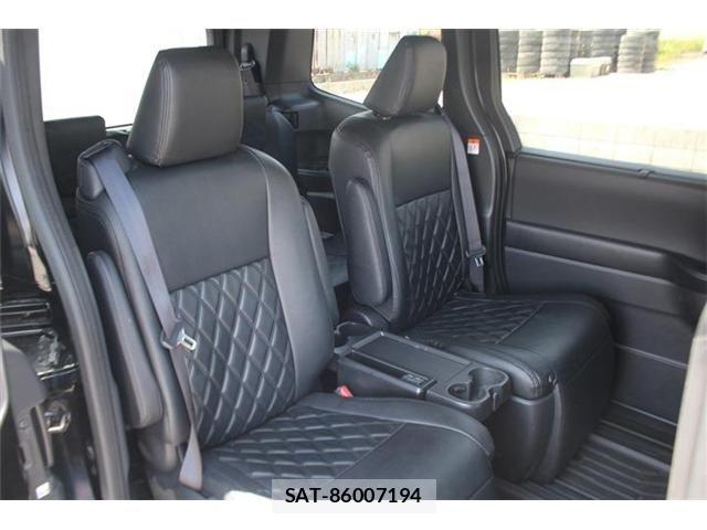 Toyota VOXY HYBRID 2025-04 6999132-21