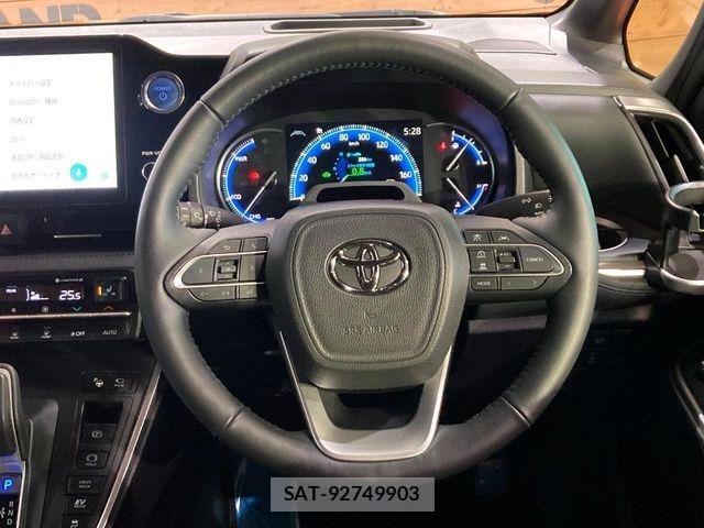 Toyota VOXY HYBRID 2023-09 6999122-10