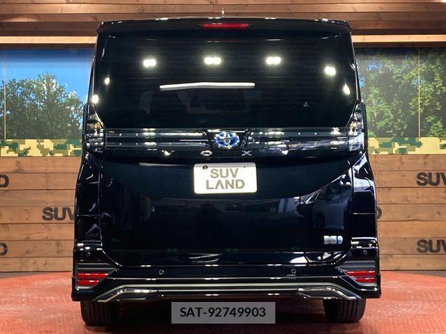 Toyota VOXY HYBRID 2023-09 6999122-14